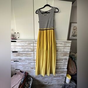 Jodi Kristopher Black and White and Yellow Sleeveless Maxi Dress